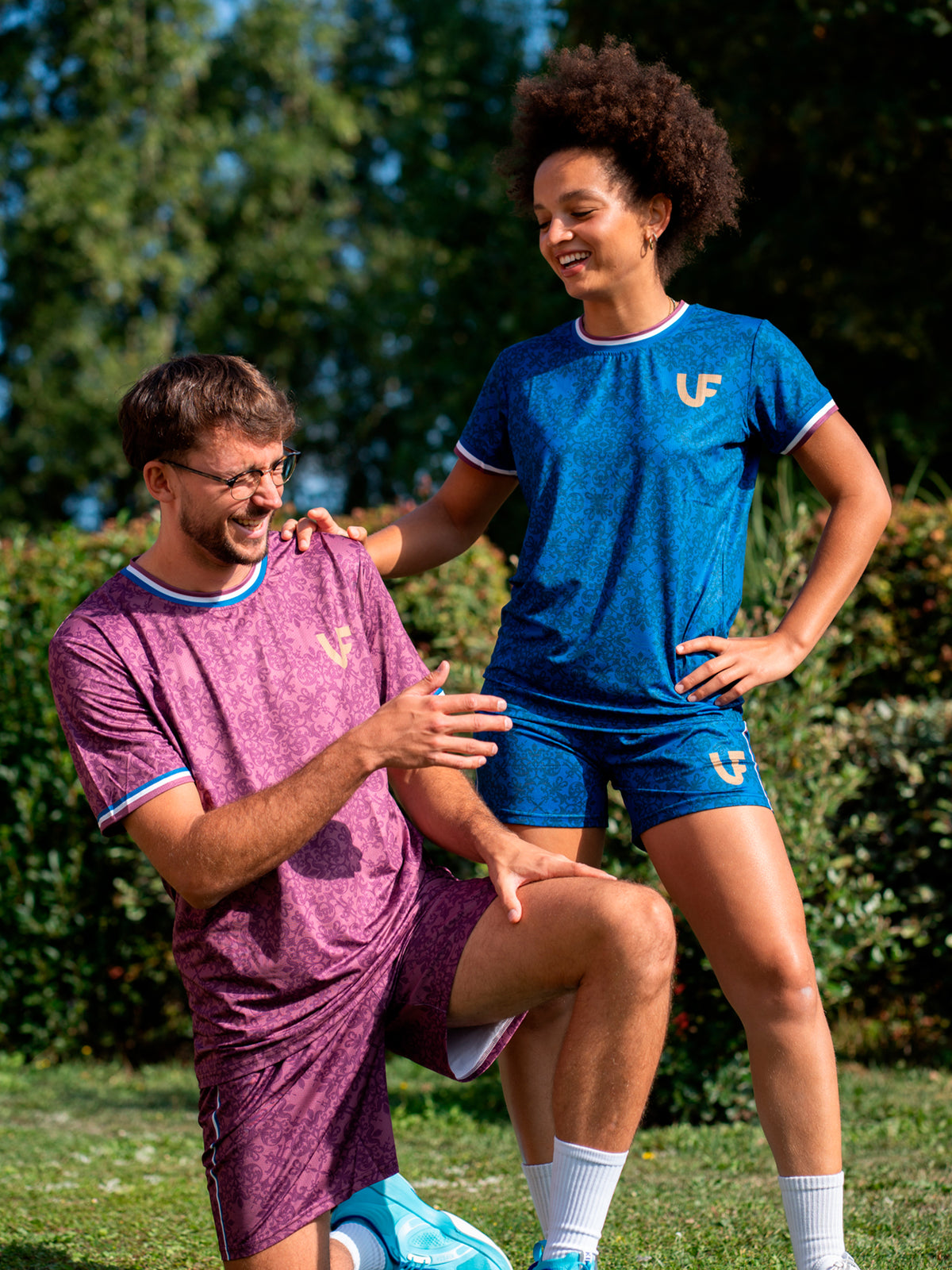 Mannequins en tenue de sport pour femme et homme LVF Héritage bleu et bordeaux