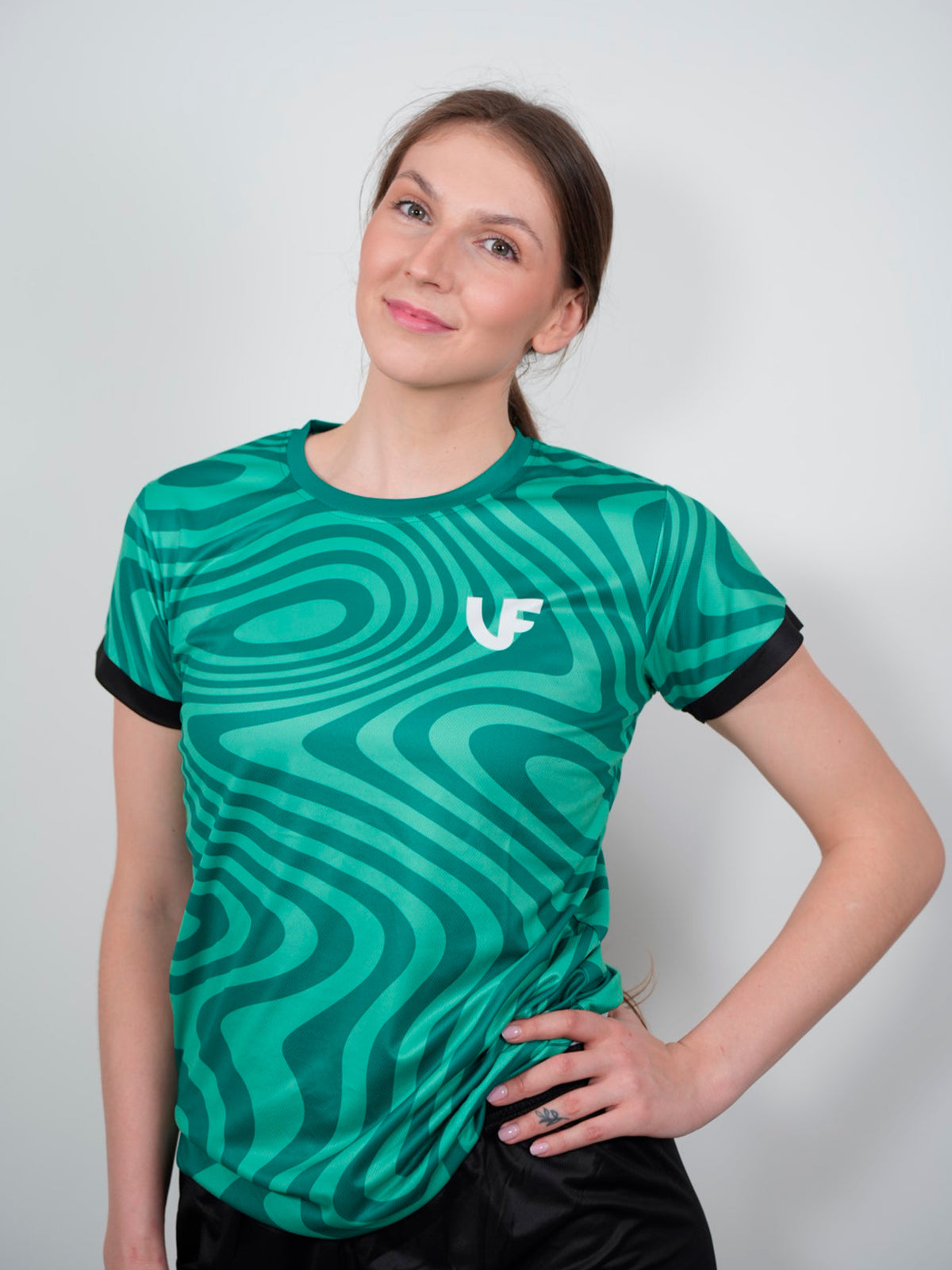 Détail du t-shirt de sport pour femme coloris vert LVF Break The Lines