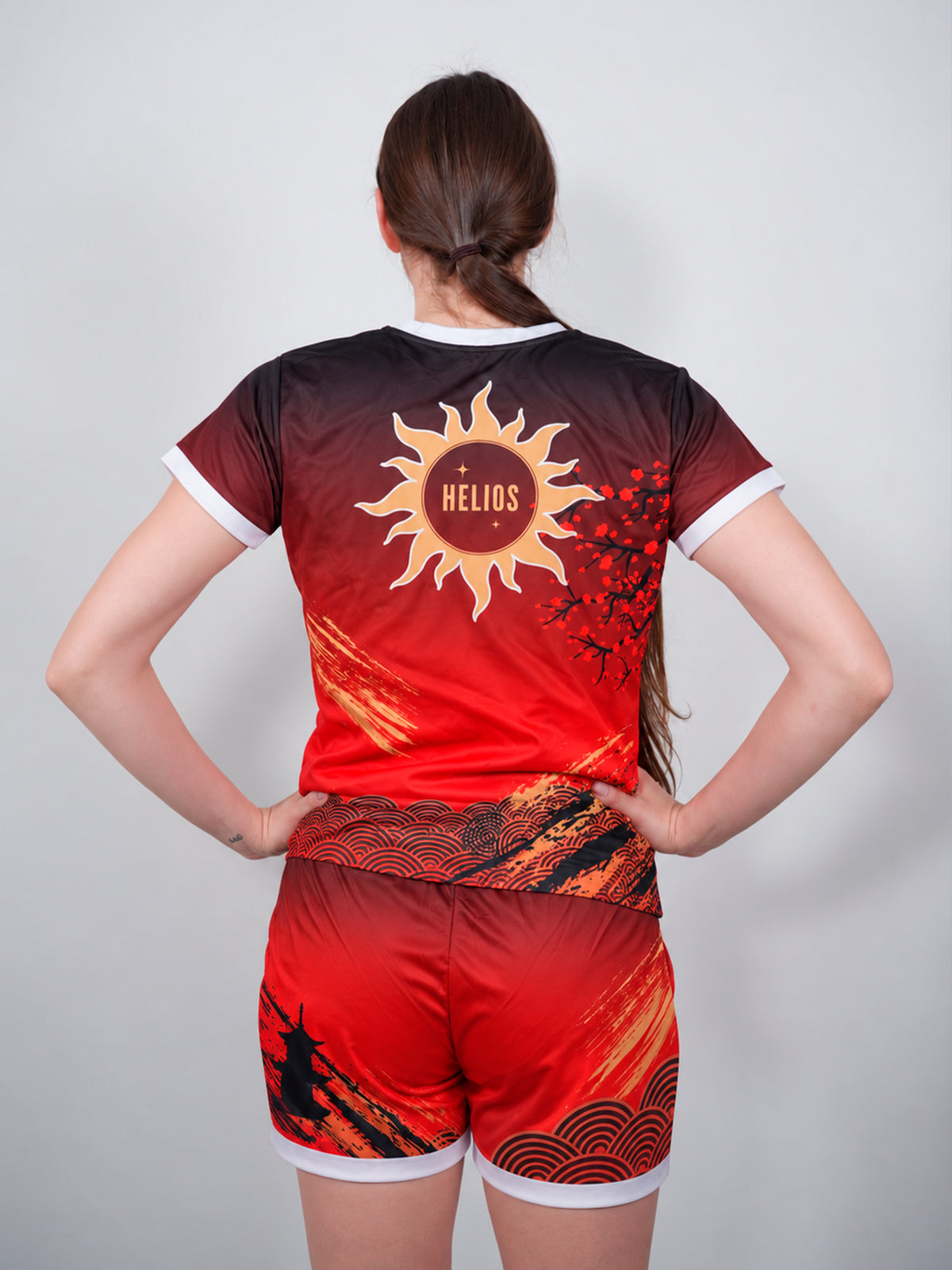 T-shirt de sport pour femme à motif Japon : vue de dos avec logo LVF HELIOS