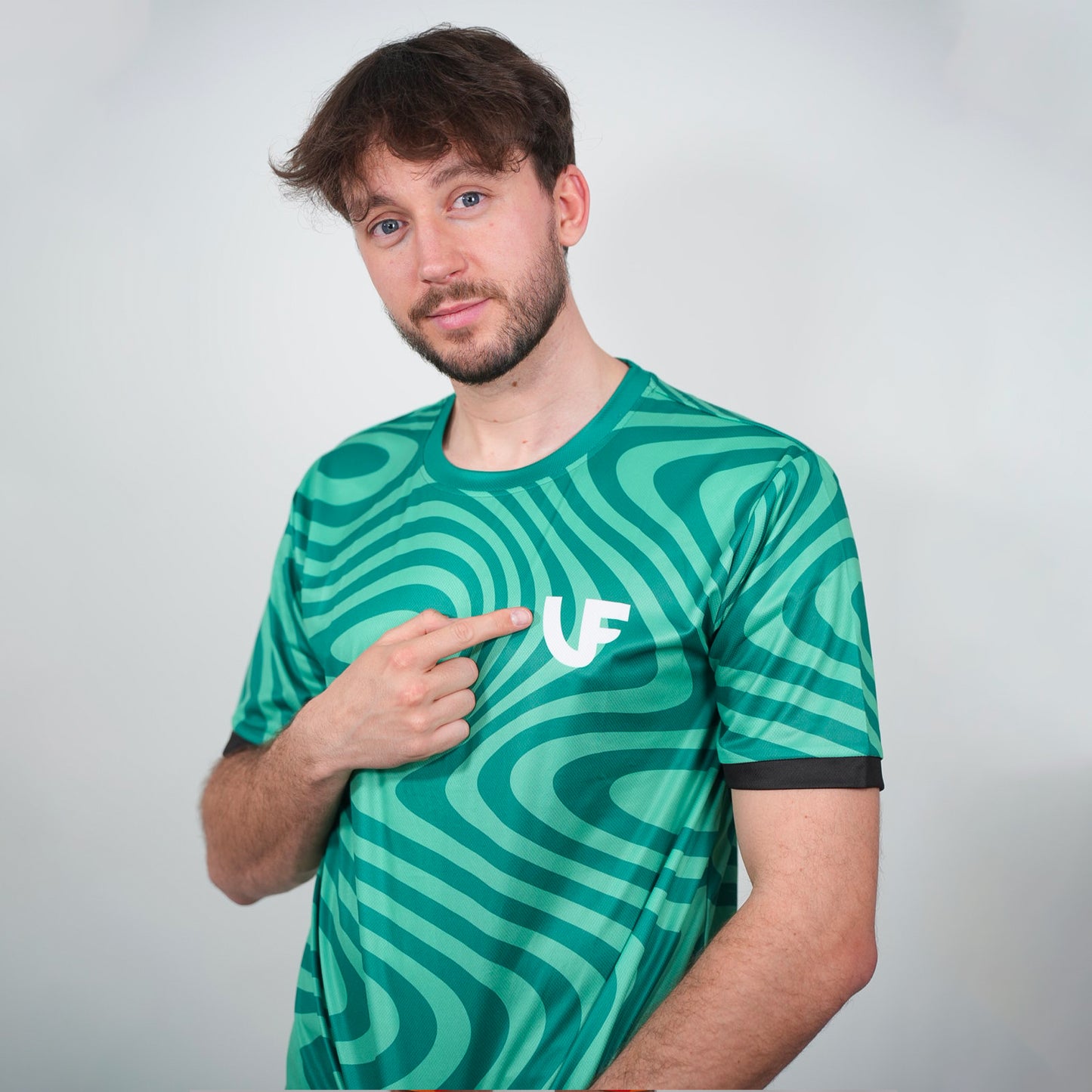 MEN’S T-SHIRT – "BREAK THE LINES"
