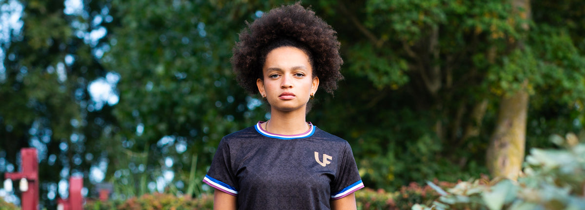 Sportive LVF en t-shirt noir héritage