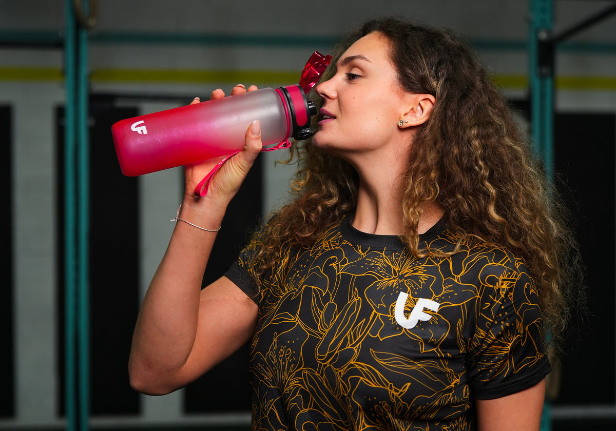 t-shirt-sport-femme-noir-motif-fleurs-lvf-gold-flowers