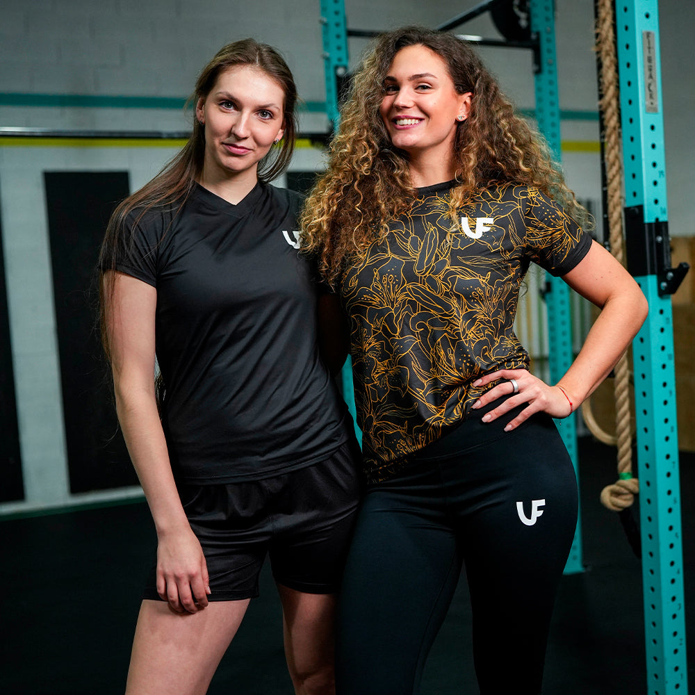 WOMEN'S T-SHIRT - "BASIC BLACK"