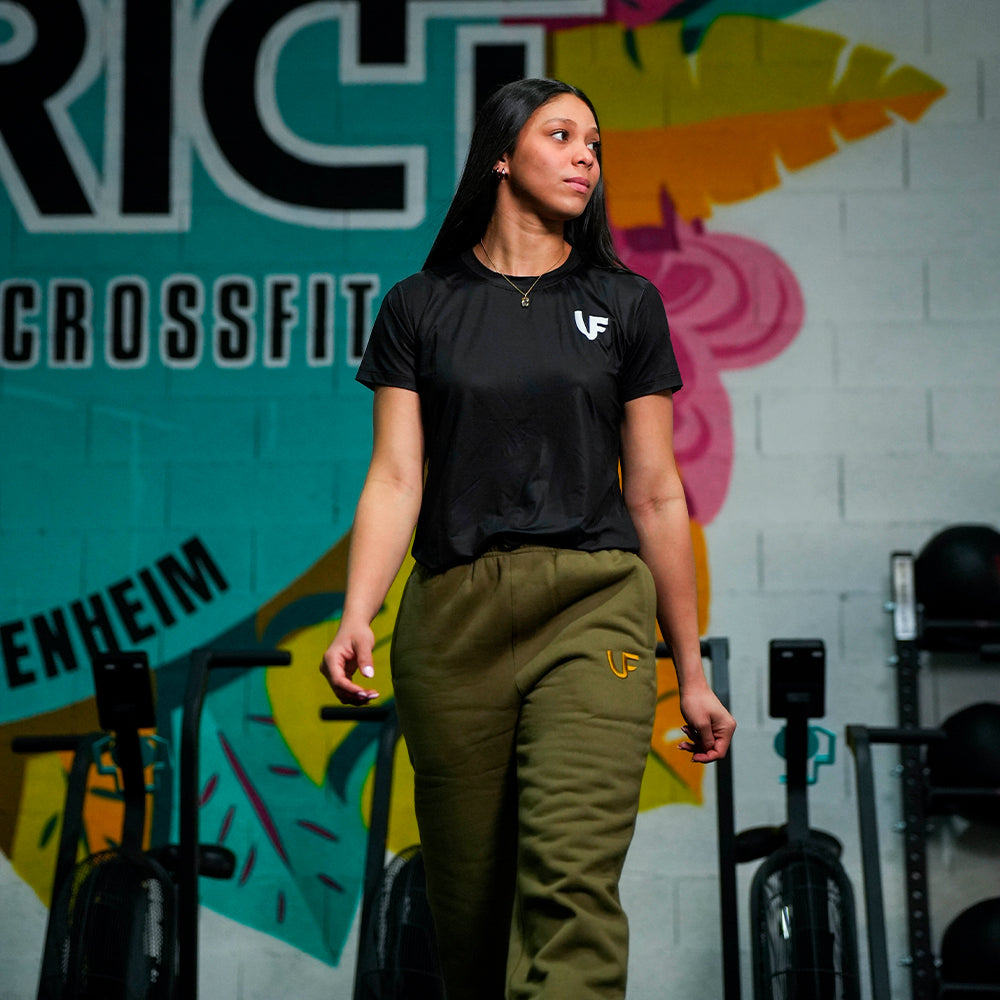 WOMEN'S T-SHIRT - "BASIC BLACK"